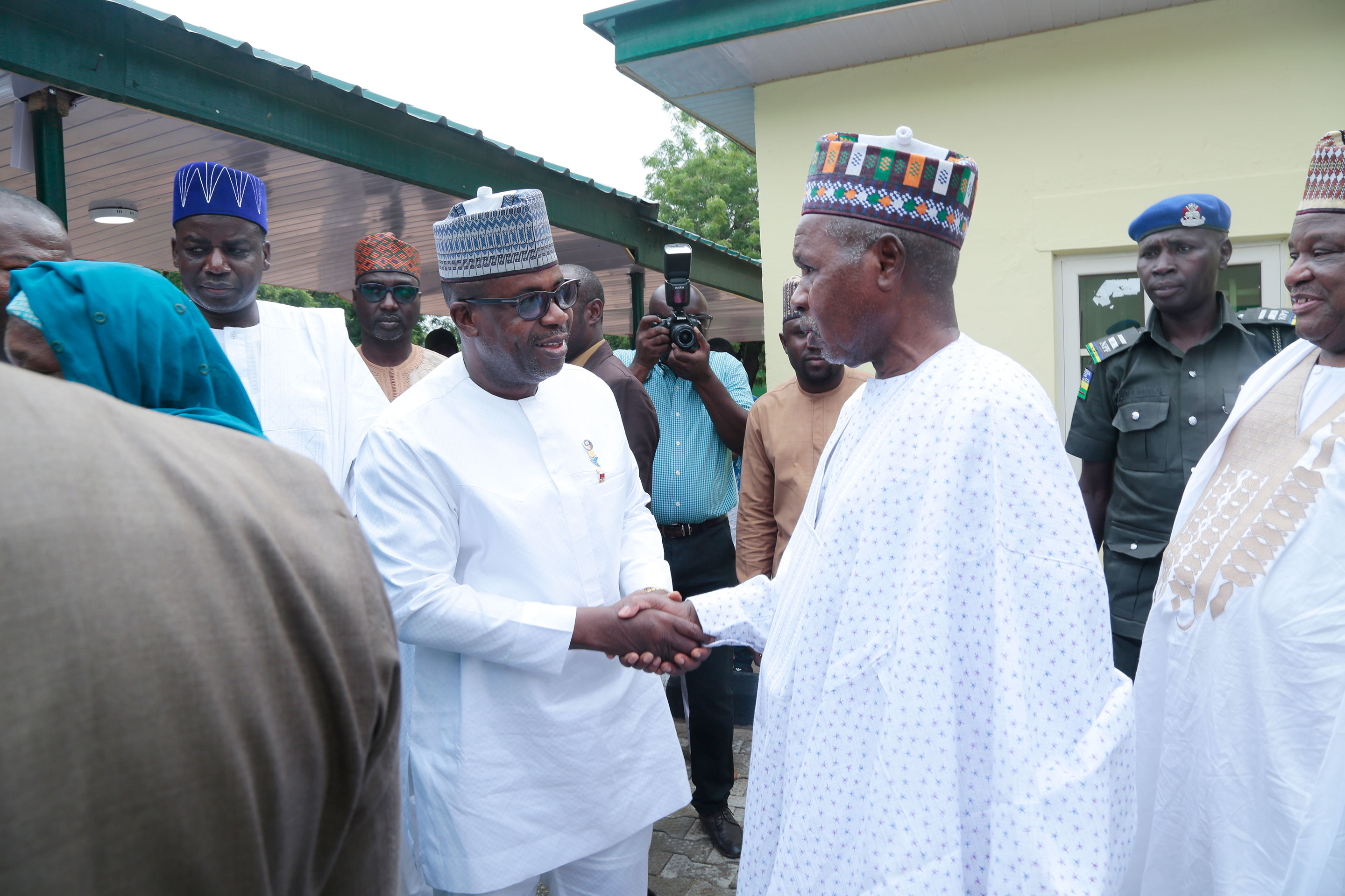 Sir Dr. Emeka Offor Inspects Waziri Alhassan Public Library in Daura